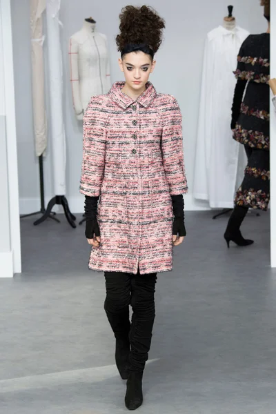 Look 24